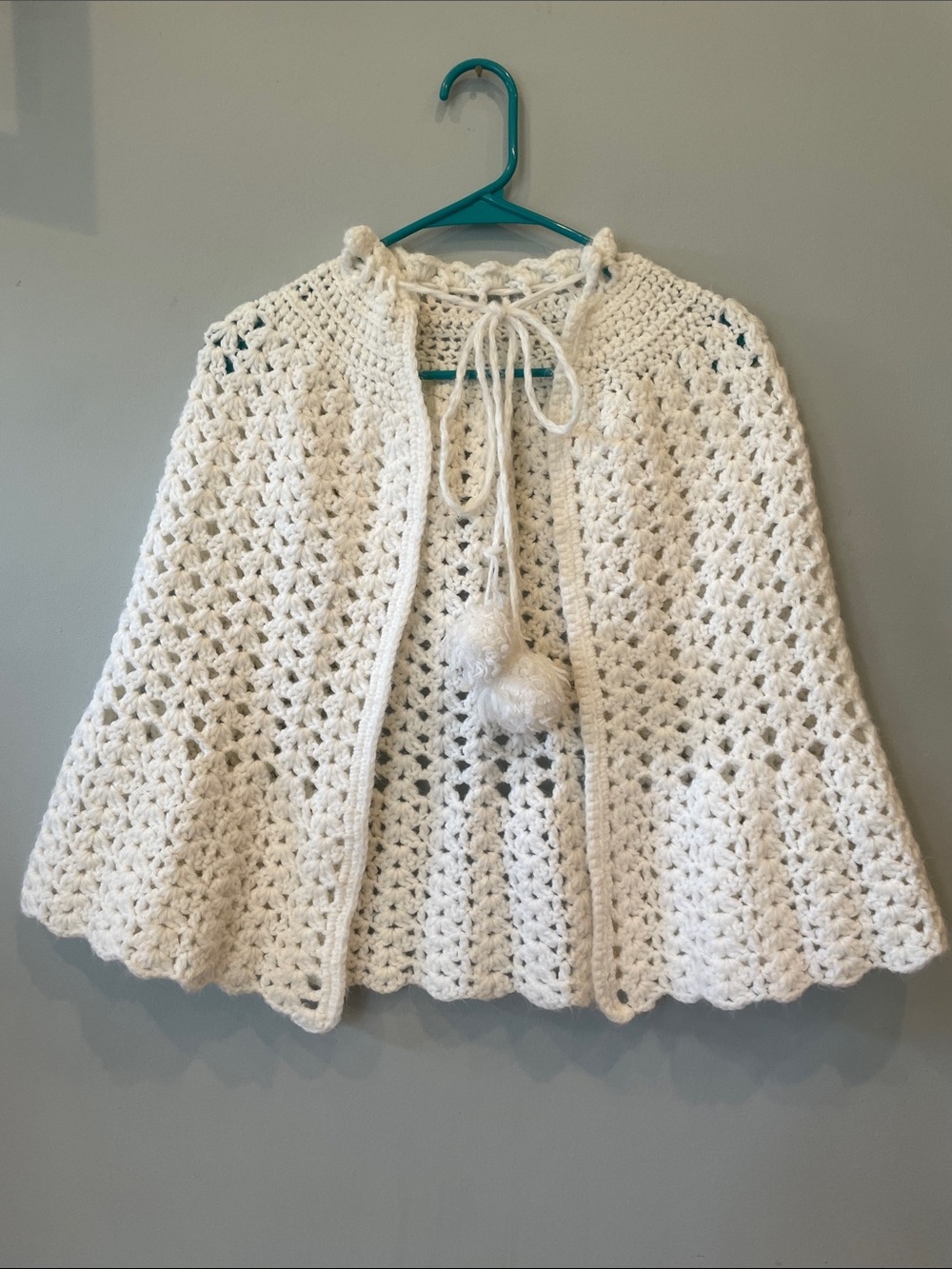 70’s handmade girls white poncho